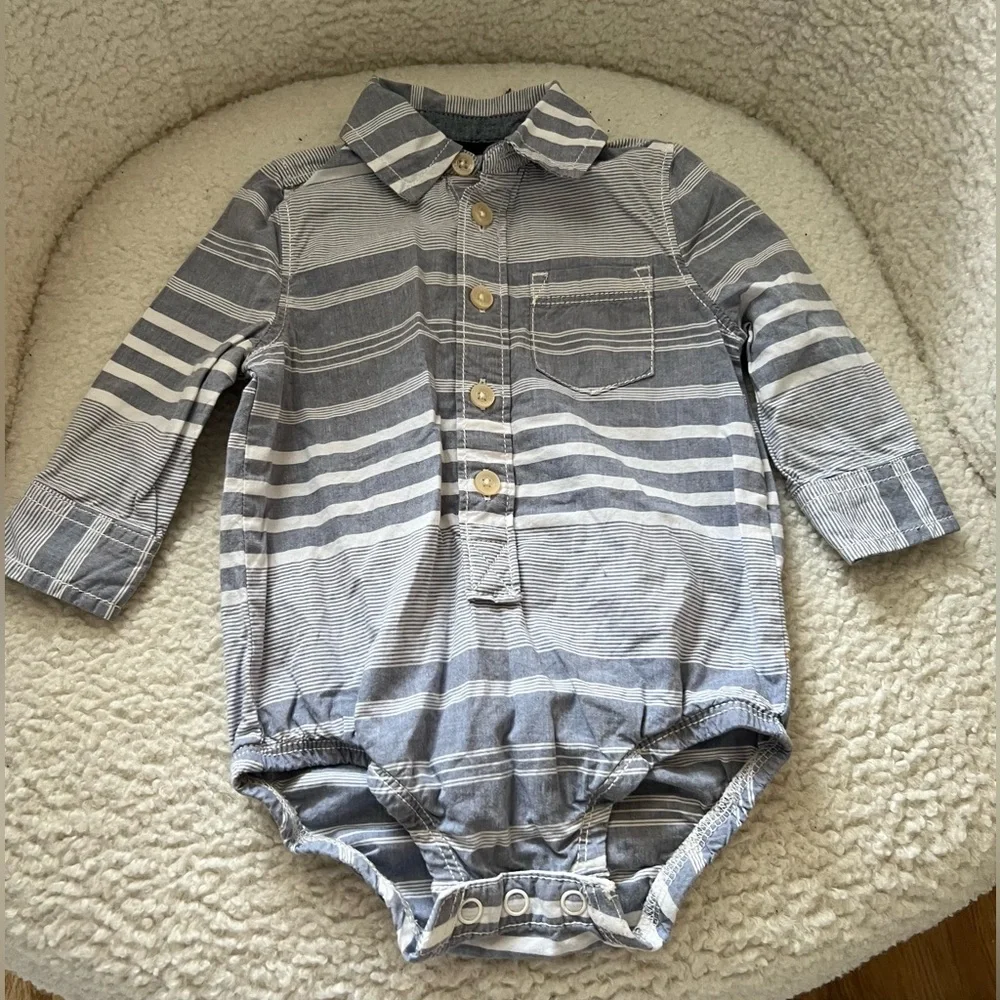 Oshkosh B’gosh infant onesie size 6 months